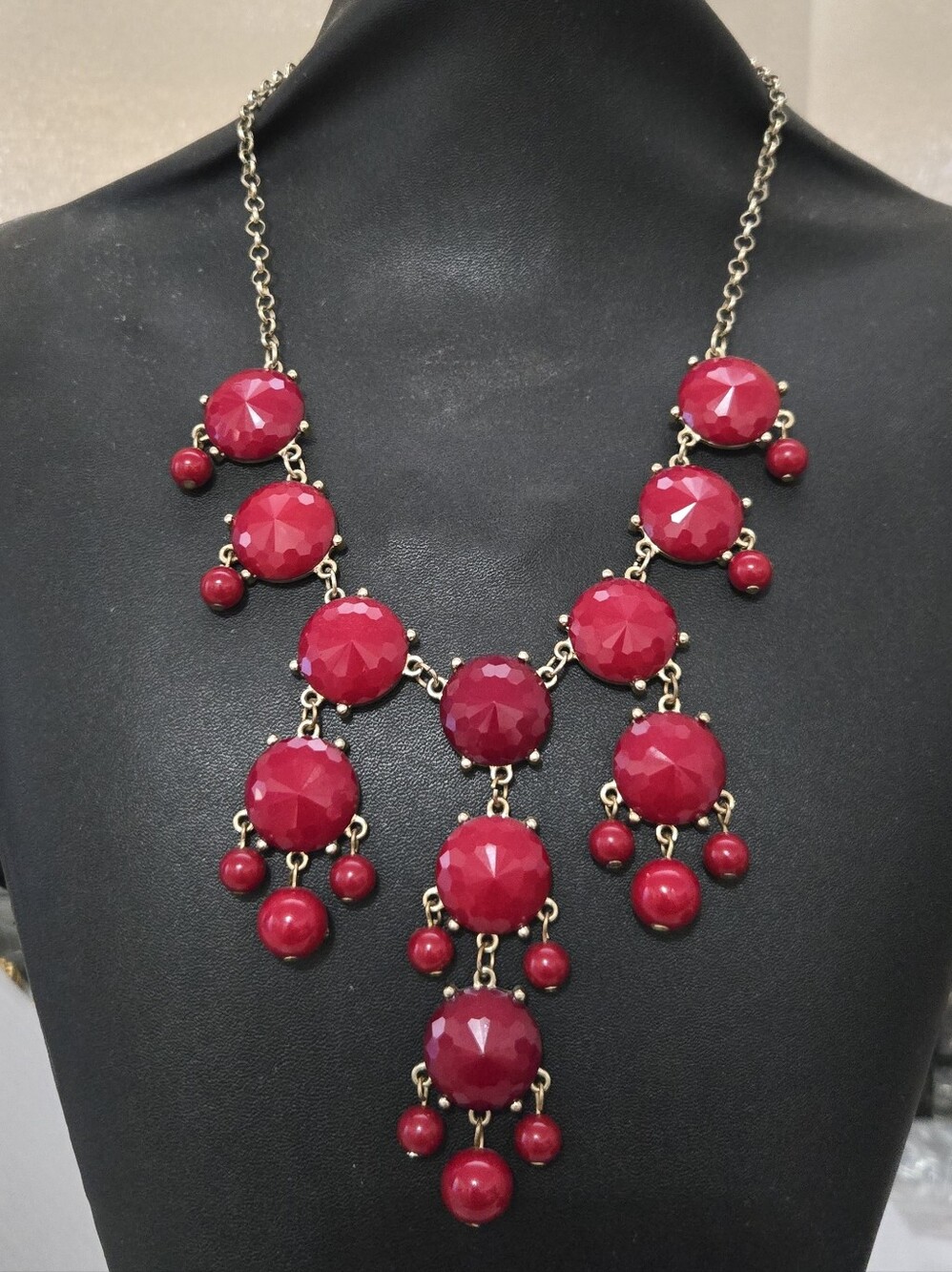 Source Unknown Red Faceted Bib Necklace with Gold-Tone Chain